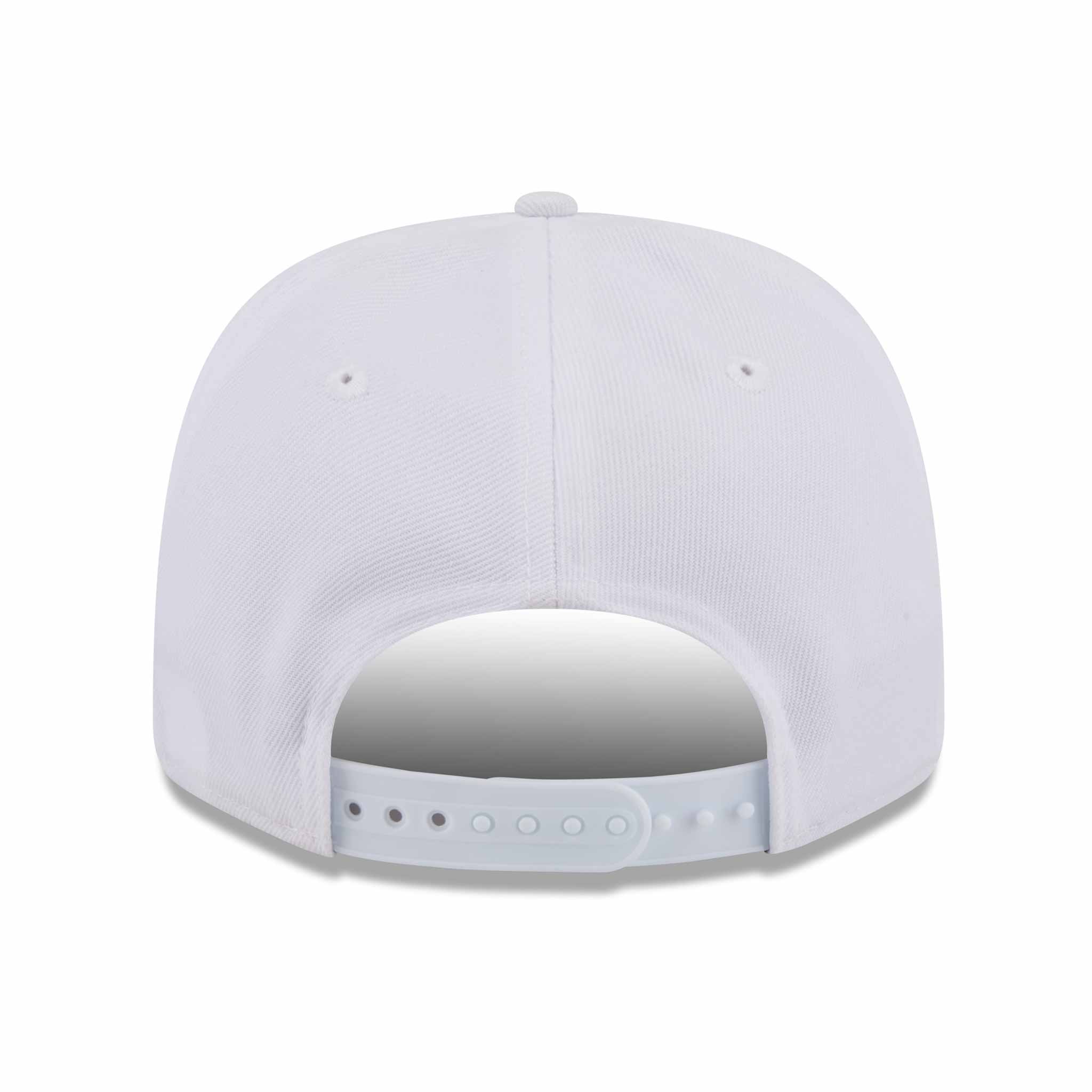 Chicago Bears New Era White Bear Face 9SEVENTY Stretch Snap Rope Adjustable Cap - Image 2