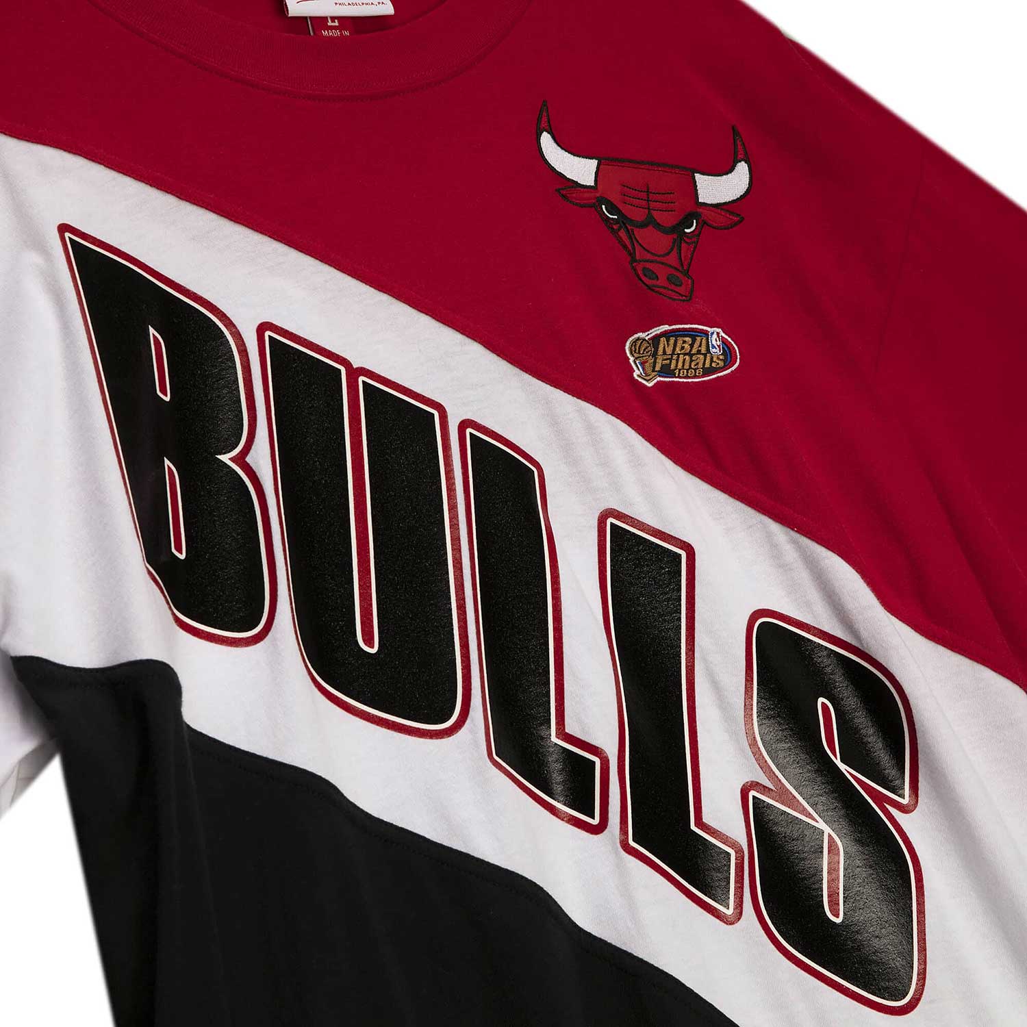 Chicago Bulls Play By Play T-Shirt - Image 4