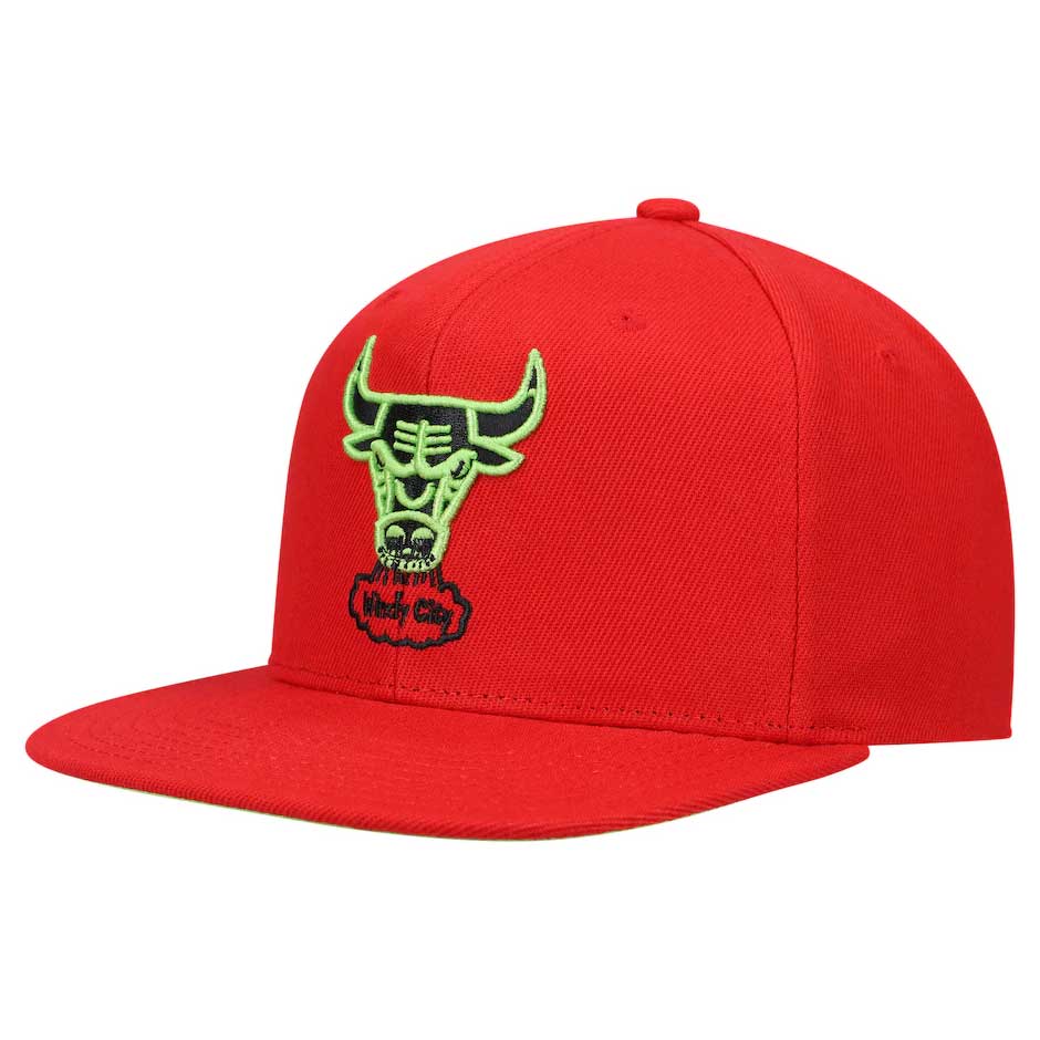 Chicago Bulls Reverse Grinch Candy Apple Snapback