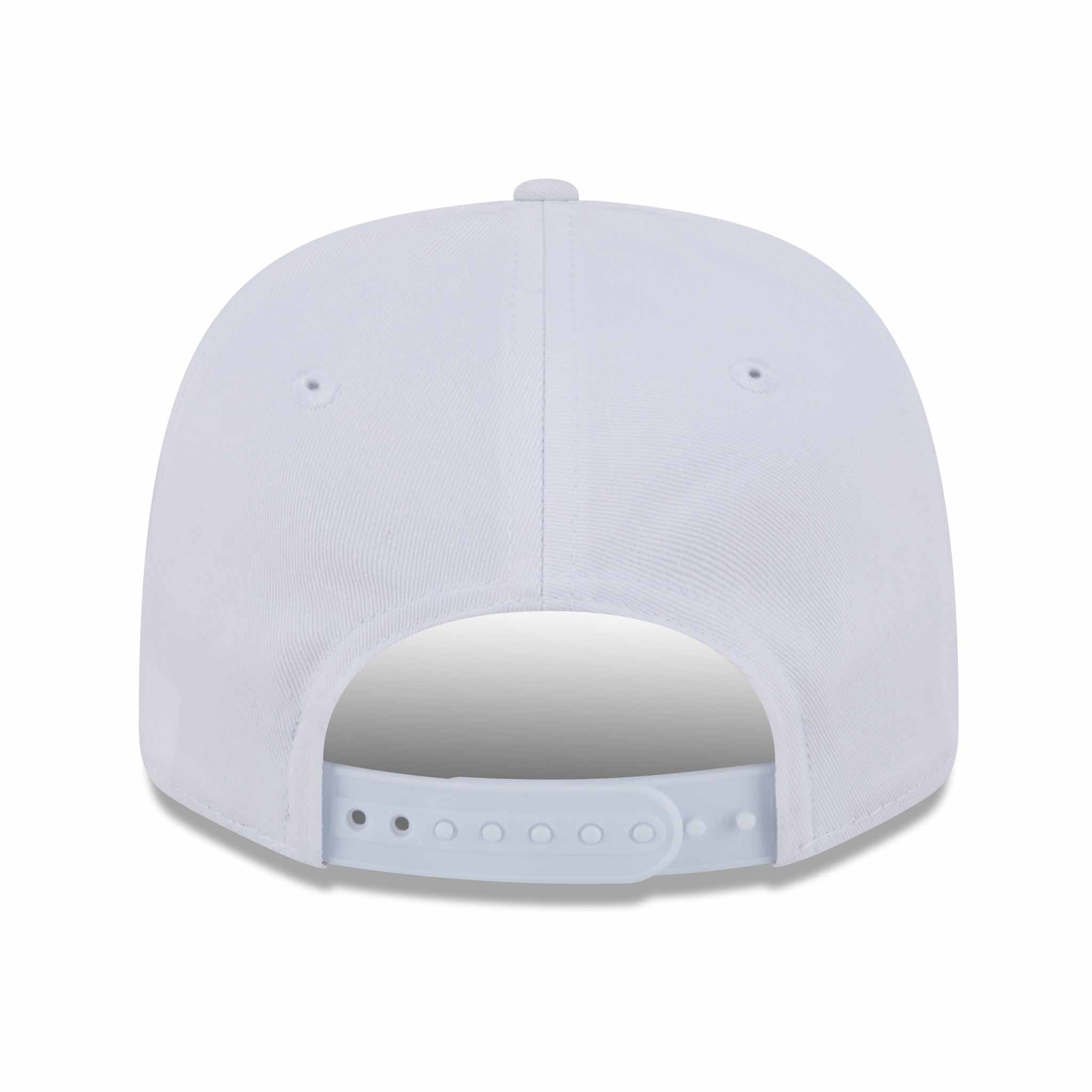 Chicago Cubs 1984 Bear White 9SEVENTY Stretch Snap Adjustable Cap - Image 2