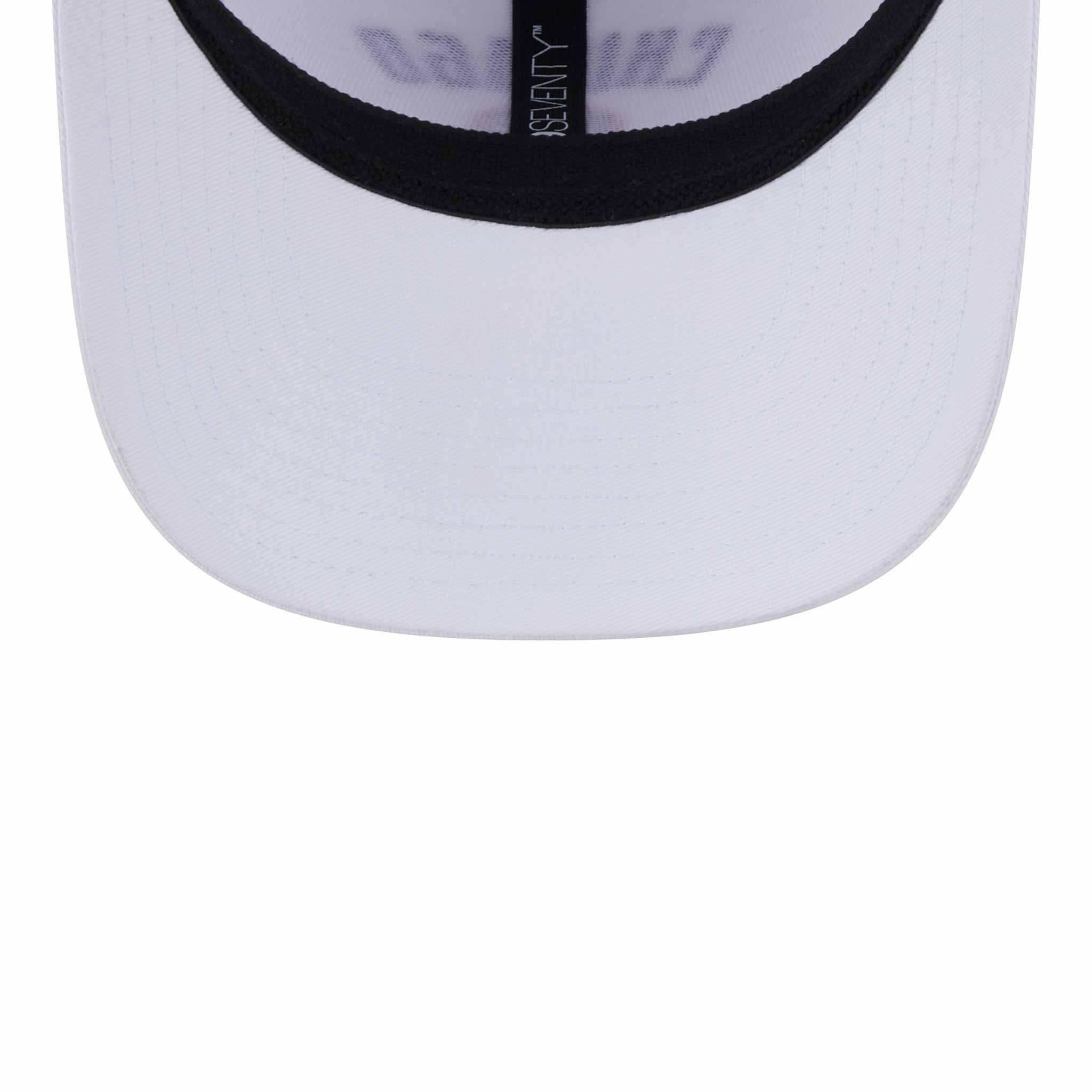 Chicago Cubs 1984 Bear White 9SEVENTY Stretch Snap Adjustable Cap - Image 7