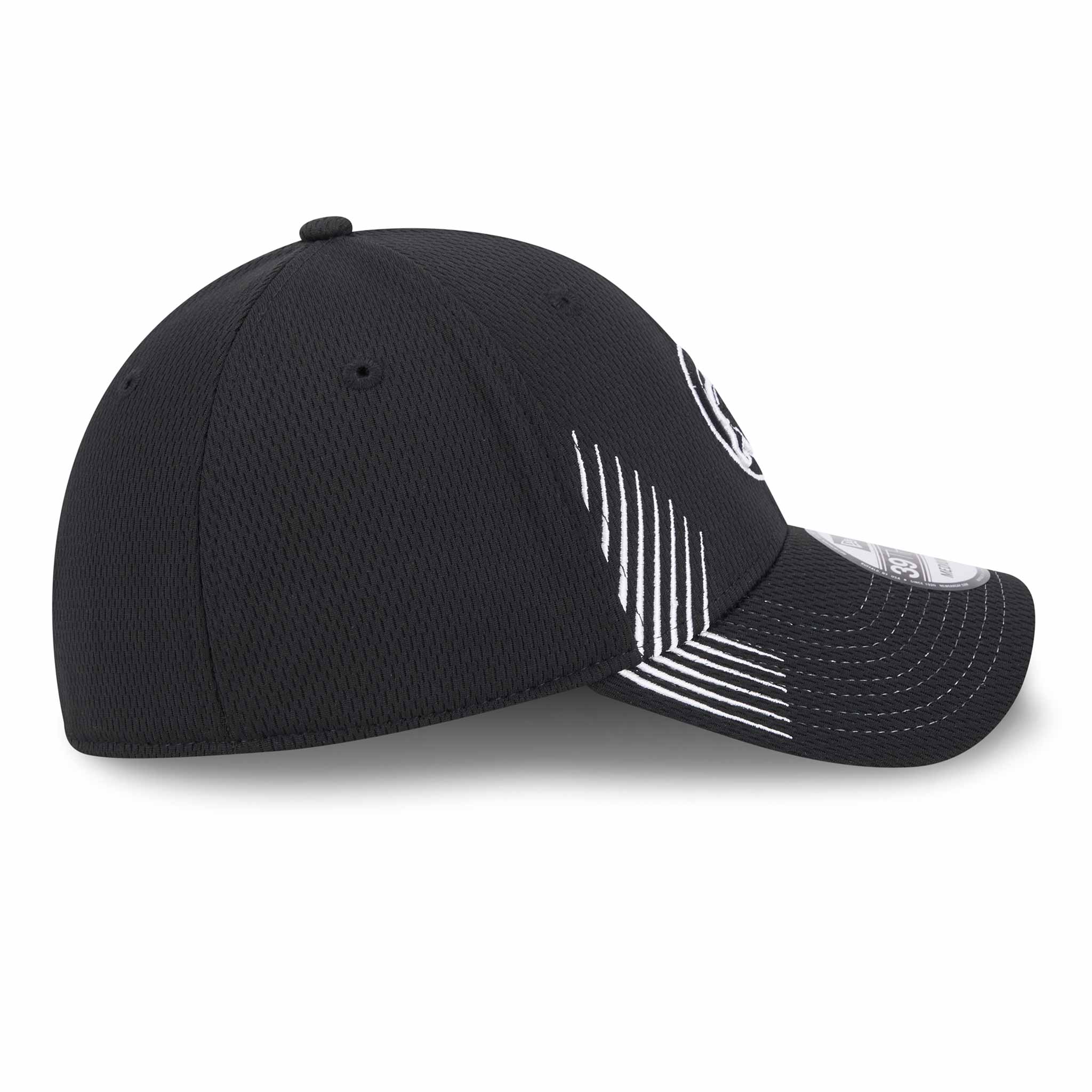 Chicago Cubs 3930 Active Black Walking Bear Stretch Fit Cap - Image 6
