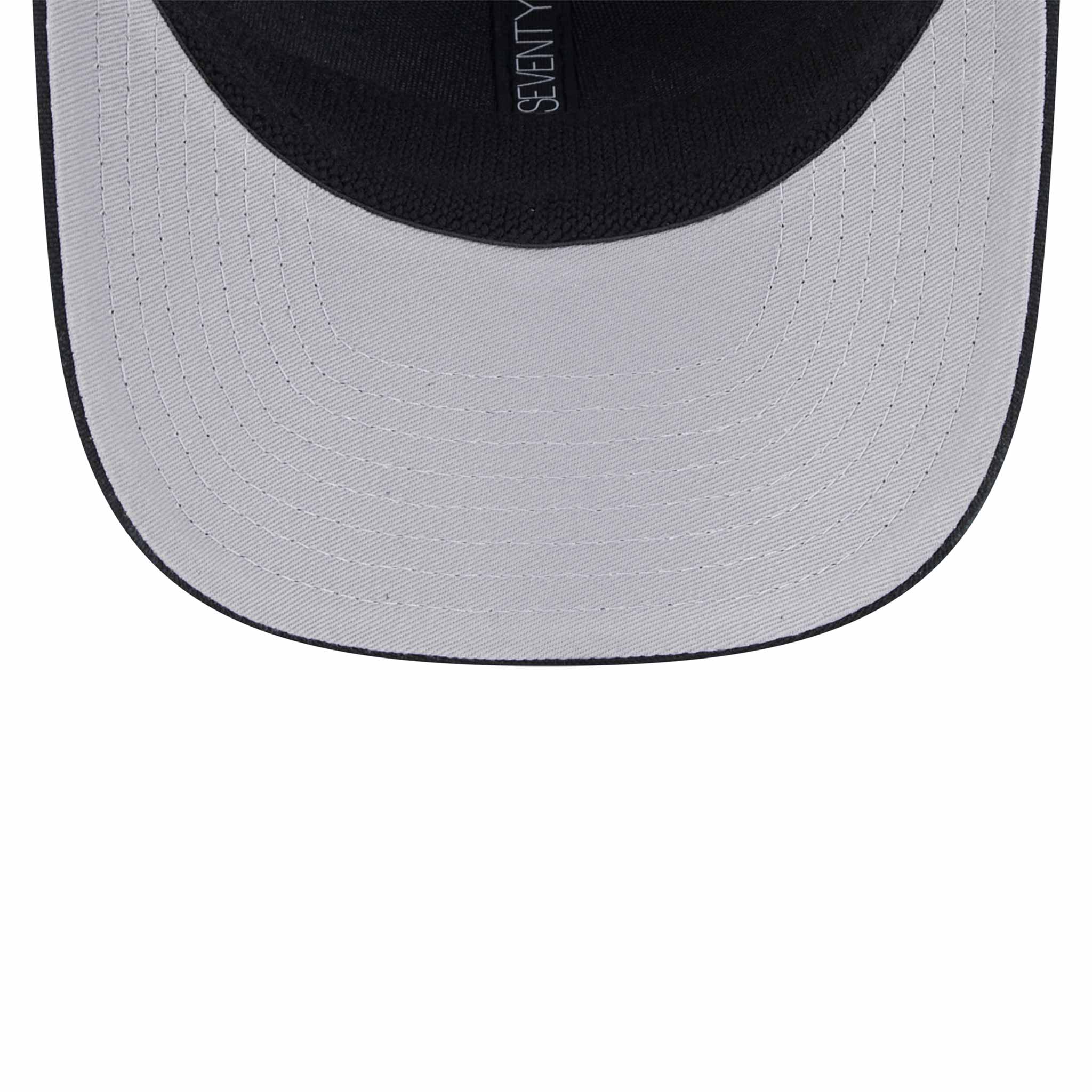 Chicago Cubs Canvas Black 9SEVENTY Stretch Snap Trucker Cap - Image 7