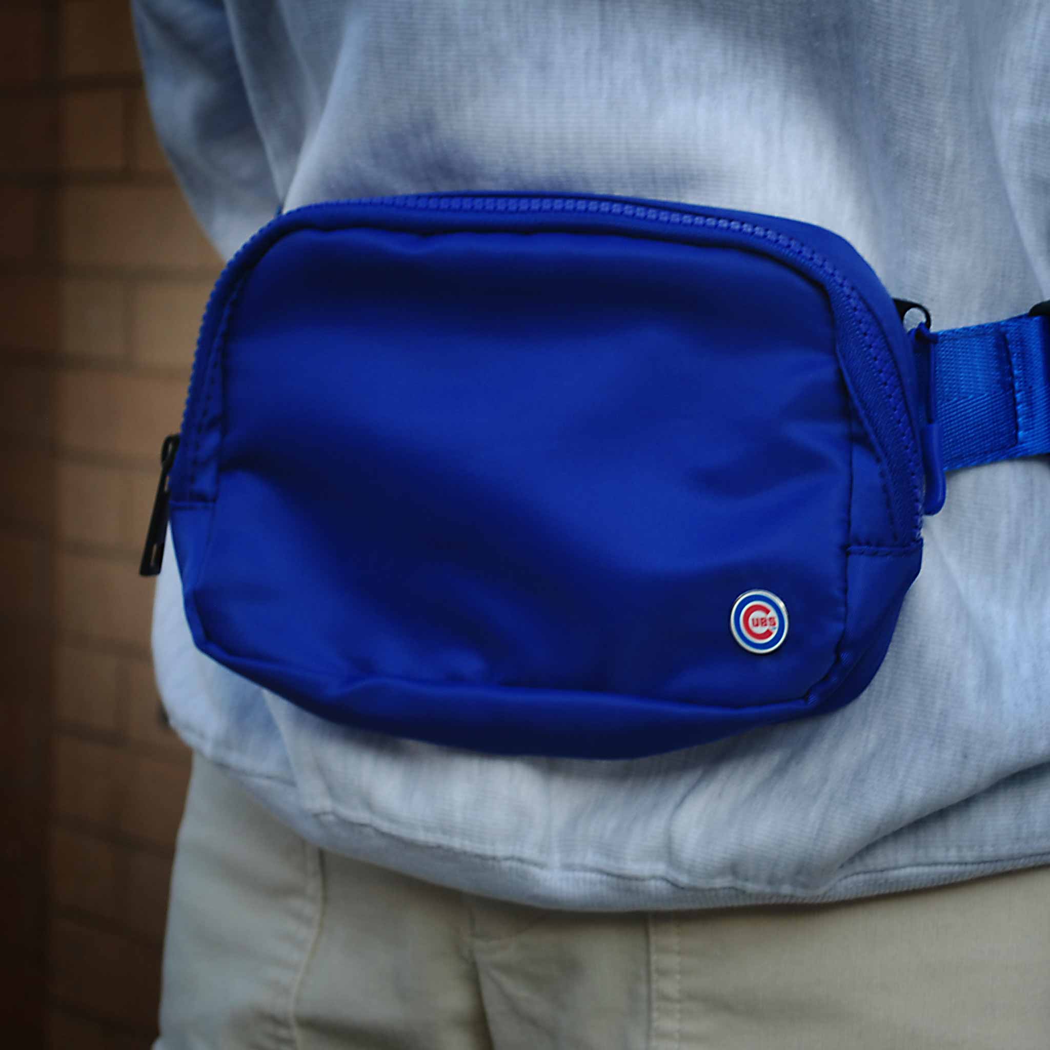 Chicago Cubs Belt Bag - Image 3