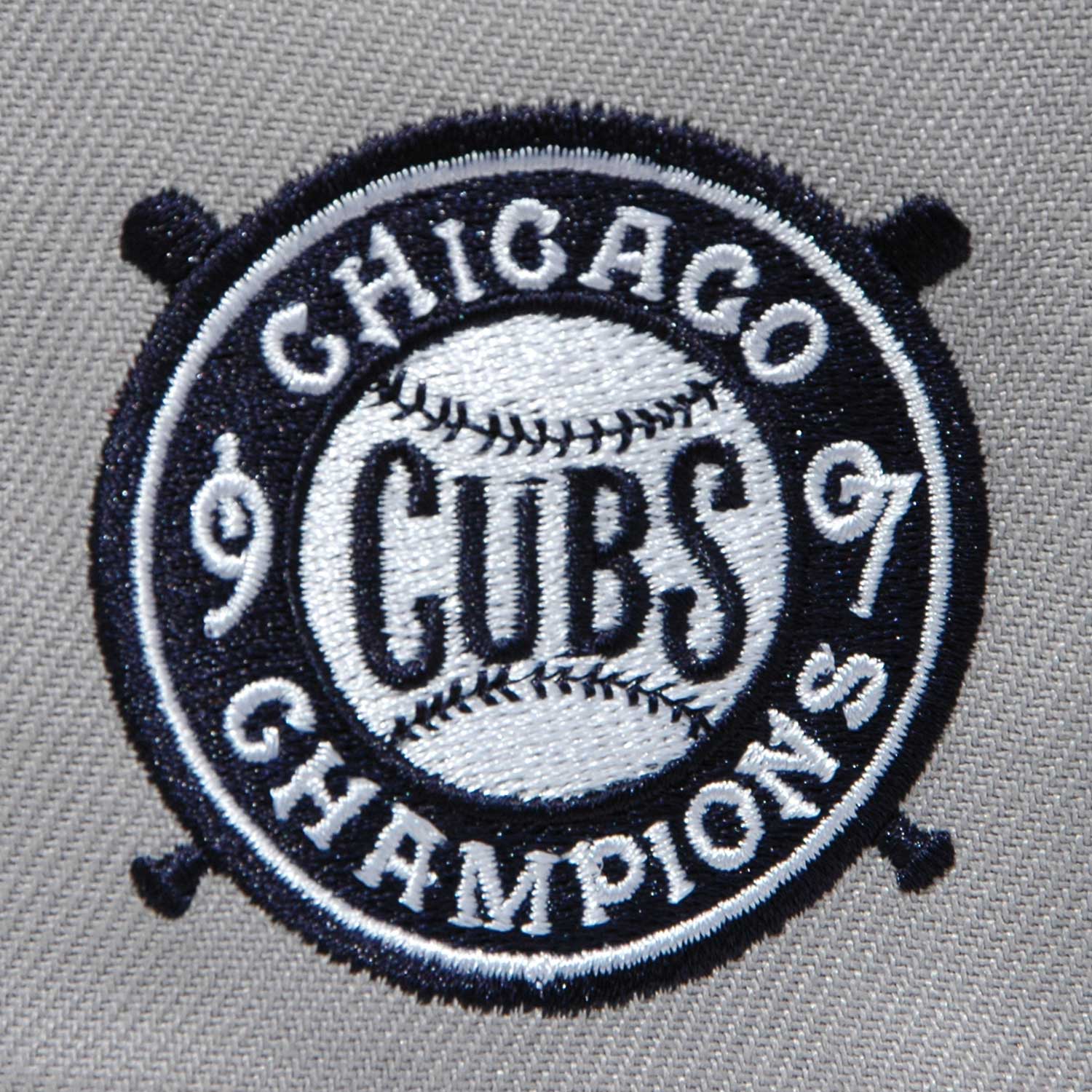 Chicago Cubs Grey 1907 Champions 59FIFTY Fitted Cap - Image 3