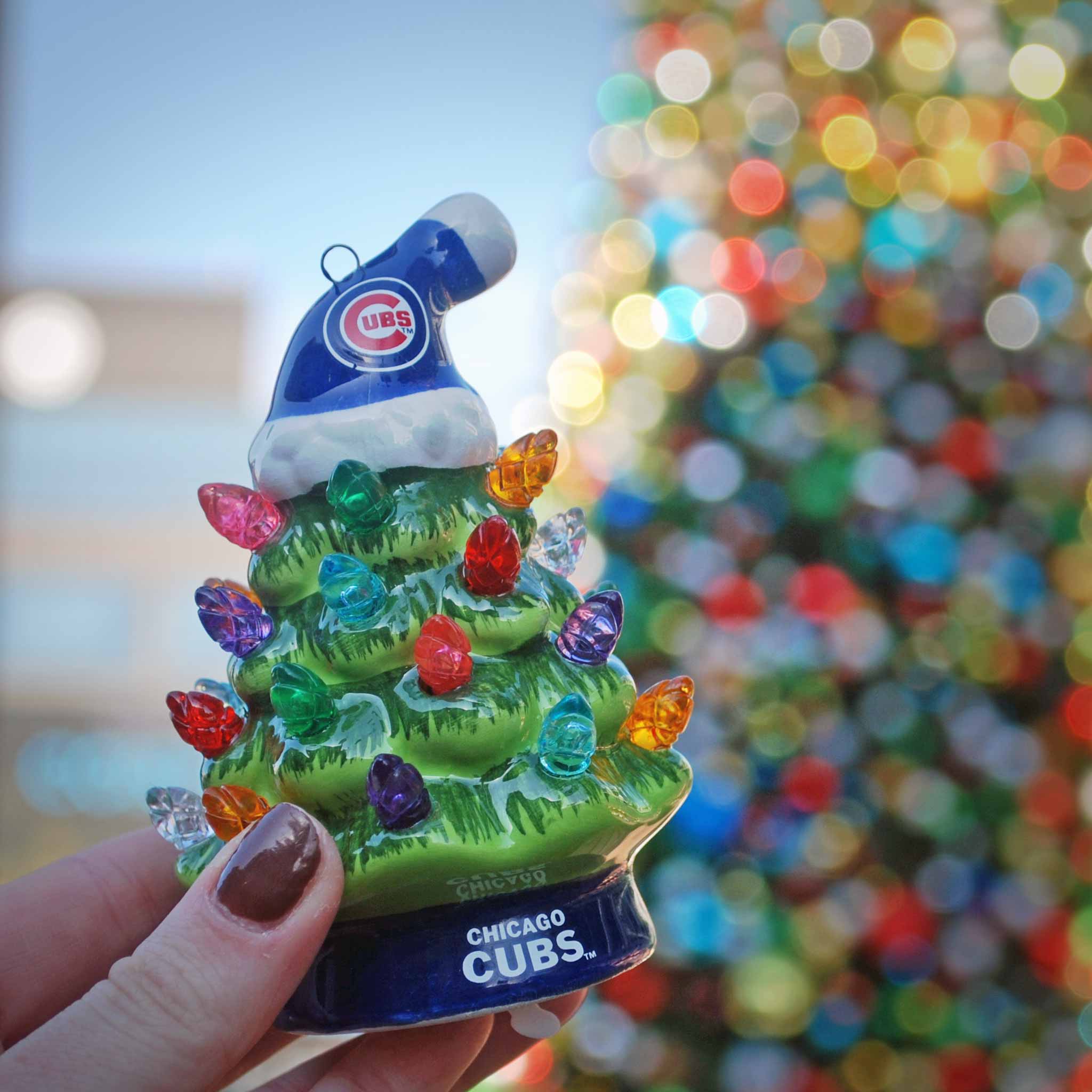 Chicago Cubs Mini LED Tabletop Christmas Tree - Image 3