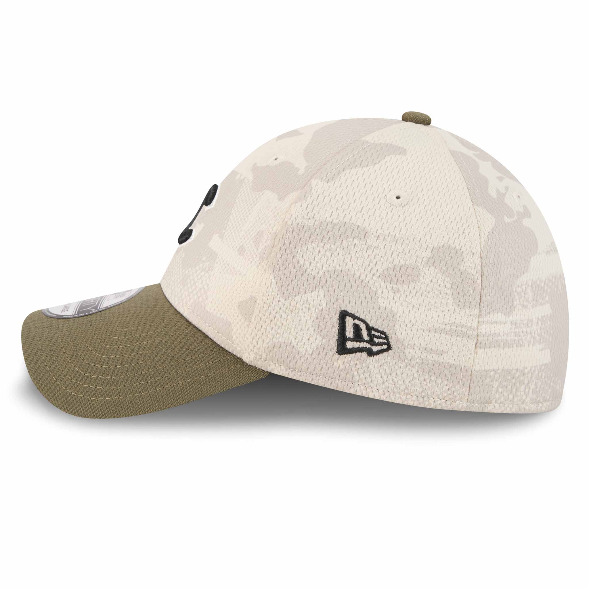 Chicago Cubs New Era 2025 Armed Forces Day 39Thirty Stretch Fit Cap - Image 3