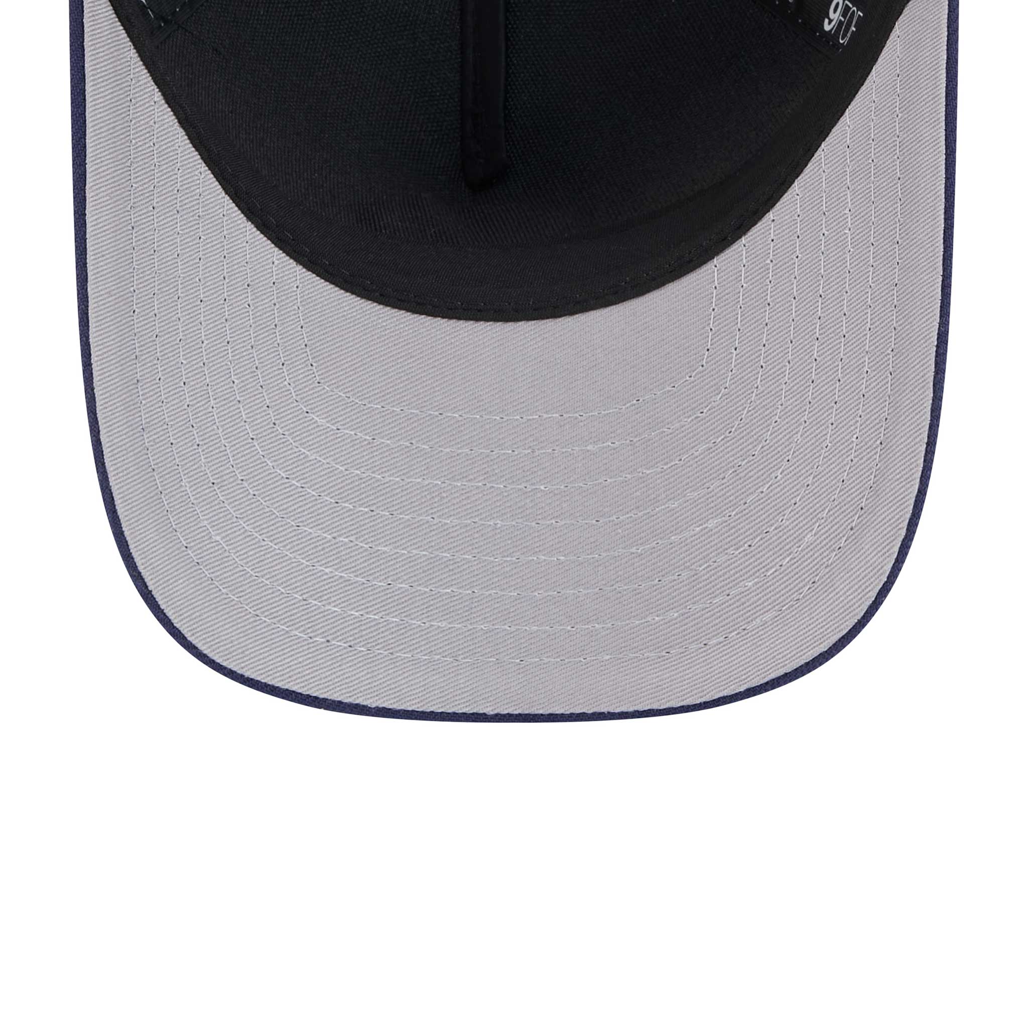 Chicago Cubs New Era Walking Bear Tonal 9FORTY Adjustable Cap - Image 7