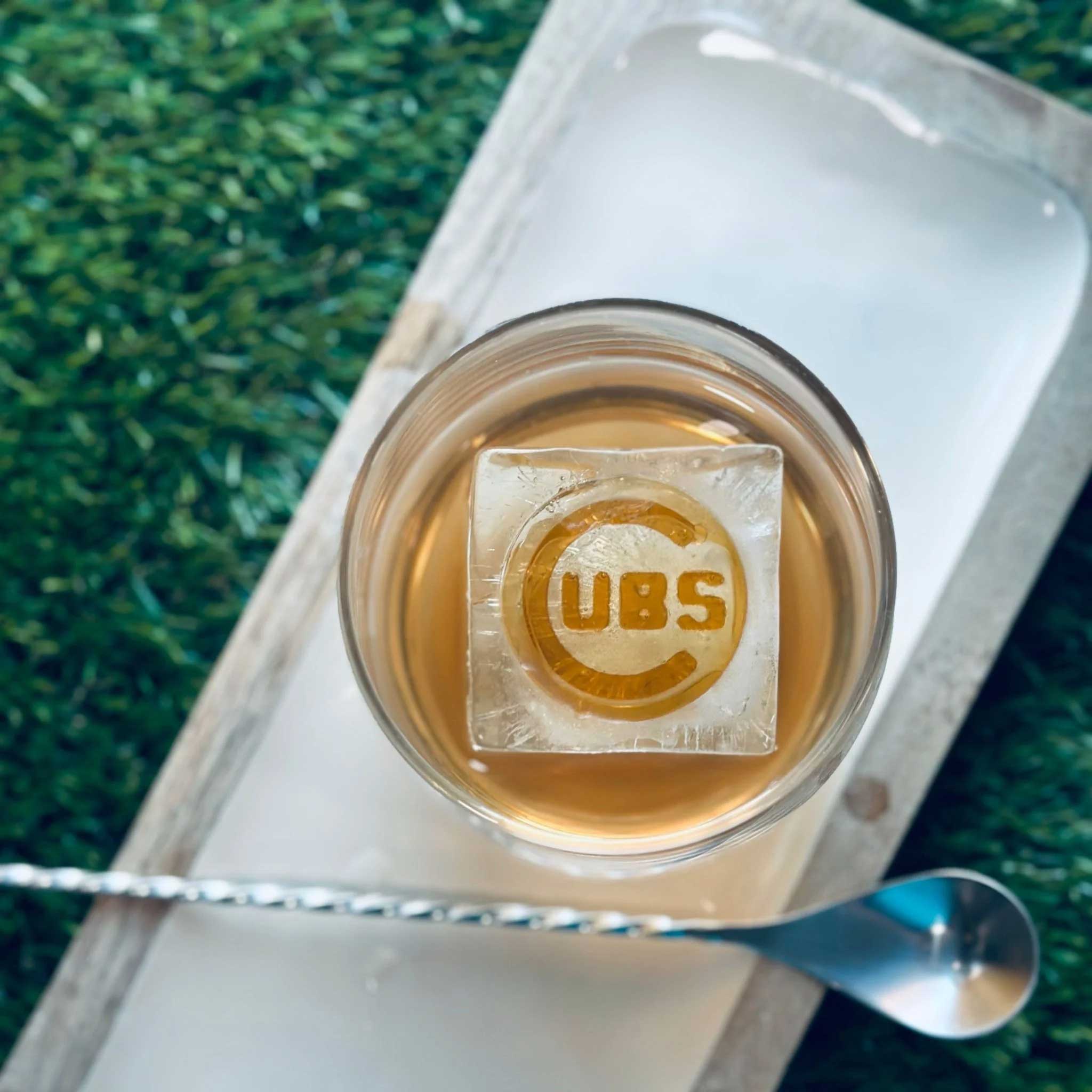 Chicago Cubs rOks Branded Ice Cubes