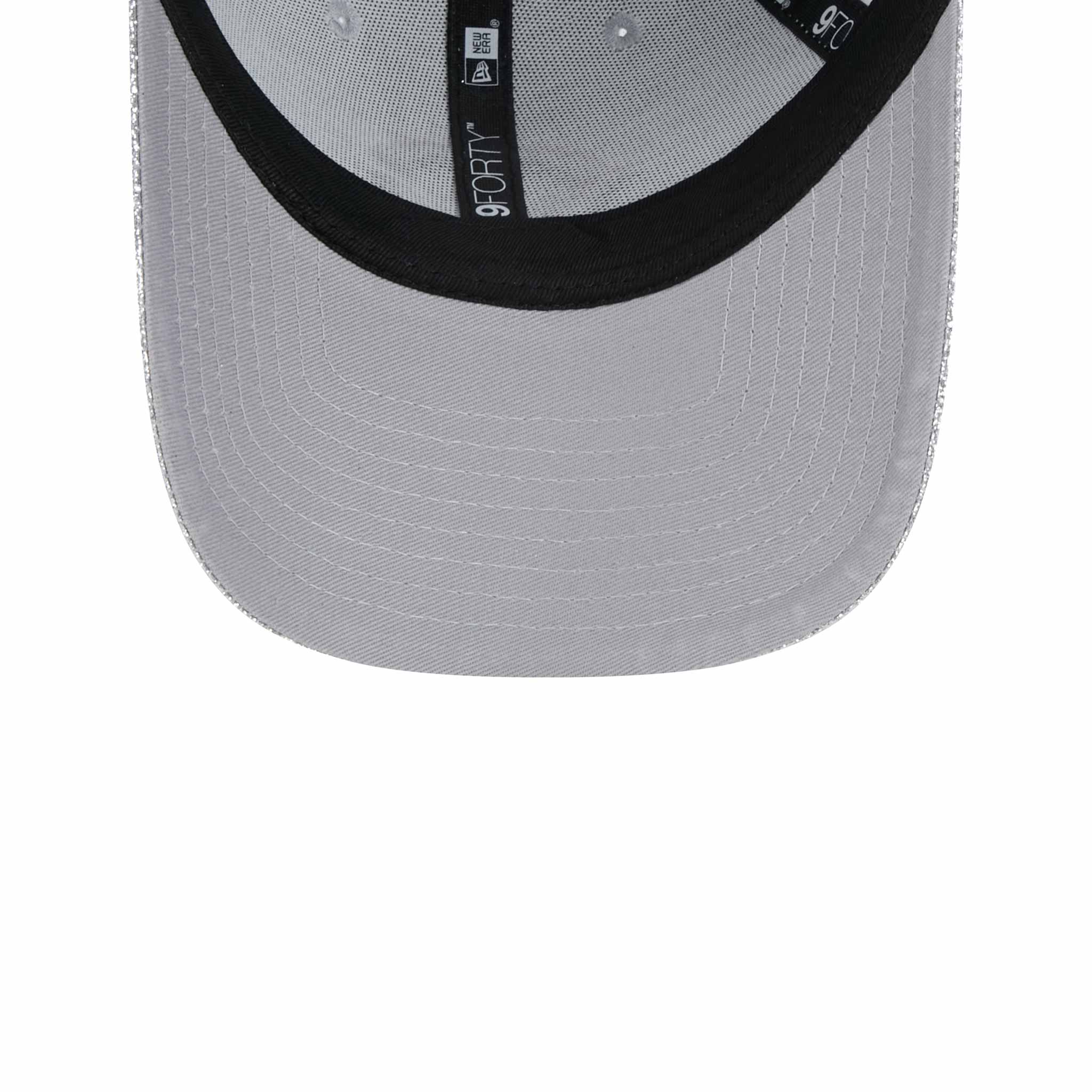 Chicago Cubs Women's Walking Bear Sparkly Cap - Image 7